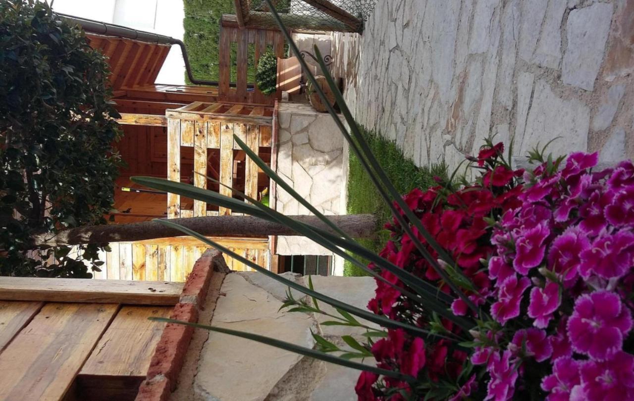 Cabanas De Madera El Rinconcillo أرويو فريو المظهر الخارجي الصورة