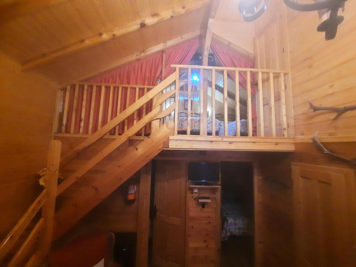Cabanas De Madera El Rinconcillo أرويو فريو المظهر الخارجي الصورة