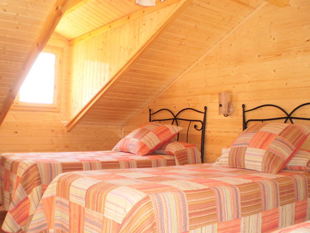 Cabanas De Madera El Rinconcillo أرويو فريو الغرفة الصورة